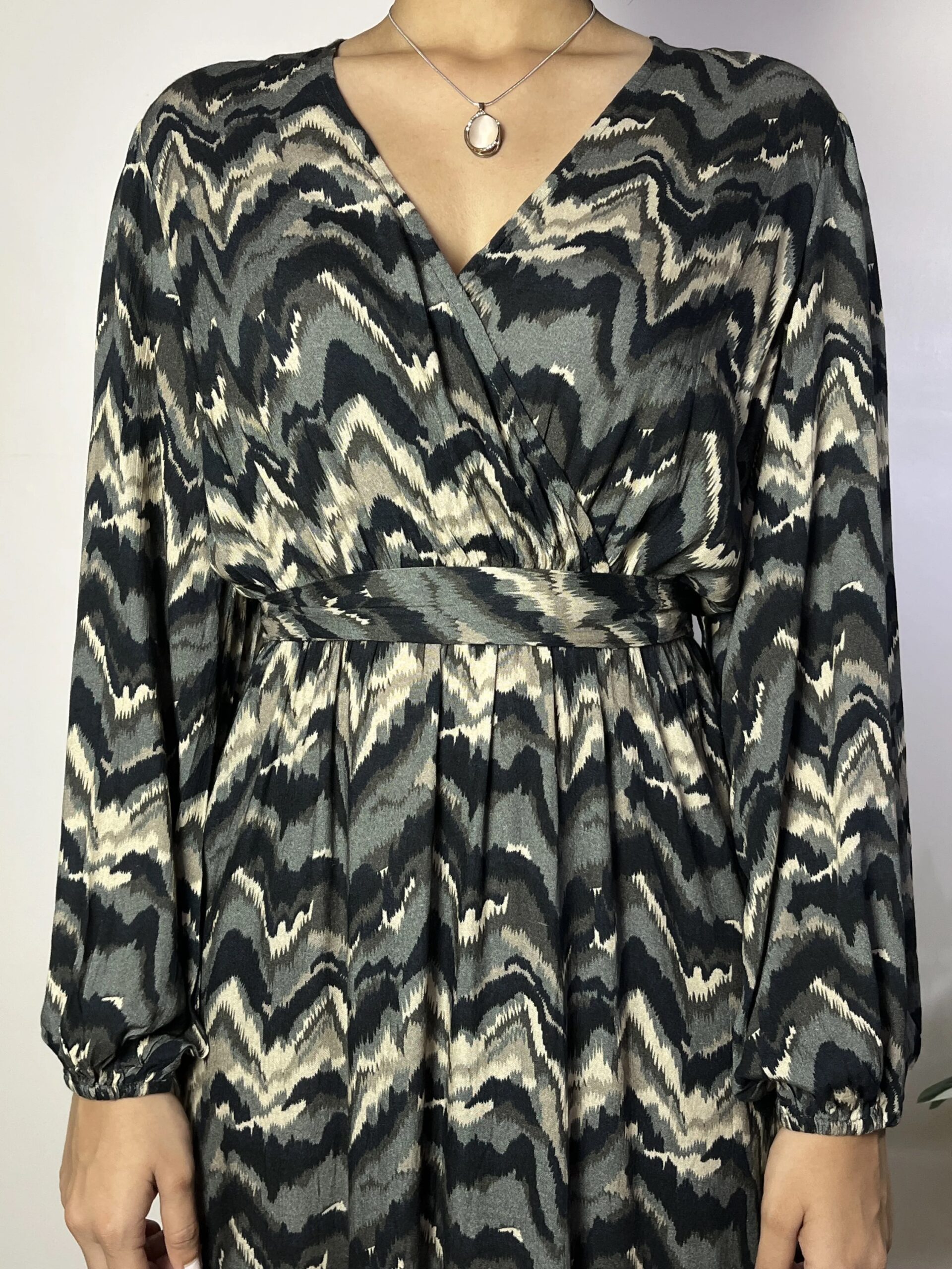 Black Geometric Print Maxi Dress