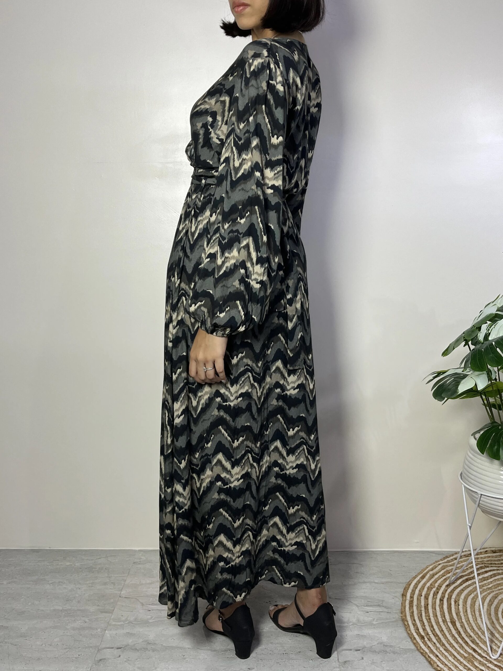 Black Geometric Print Maxi Dress